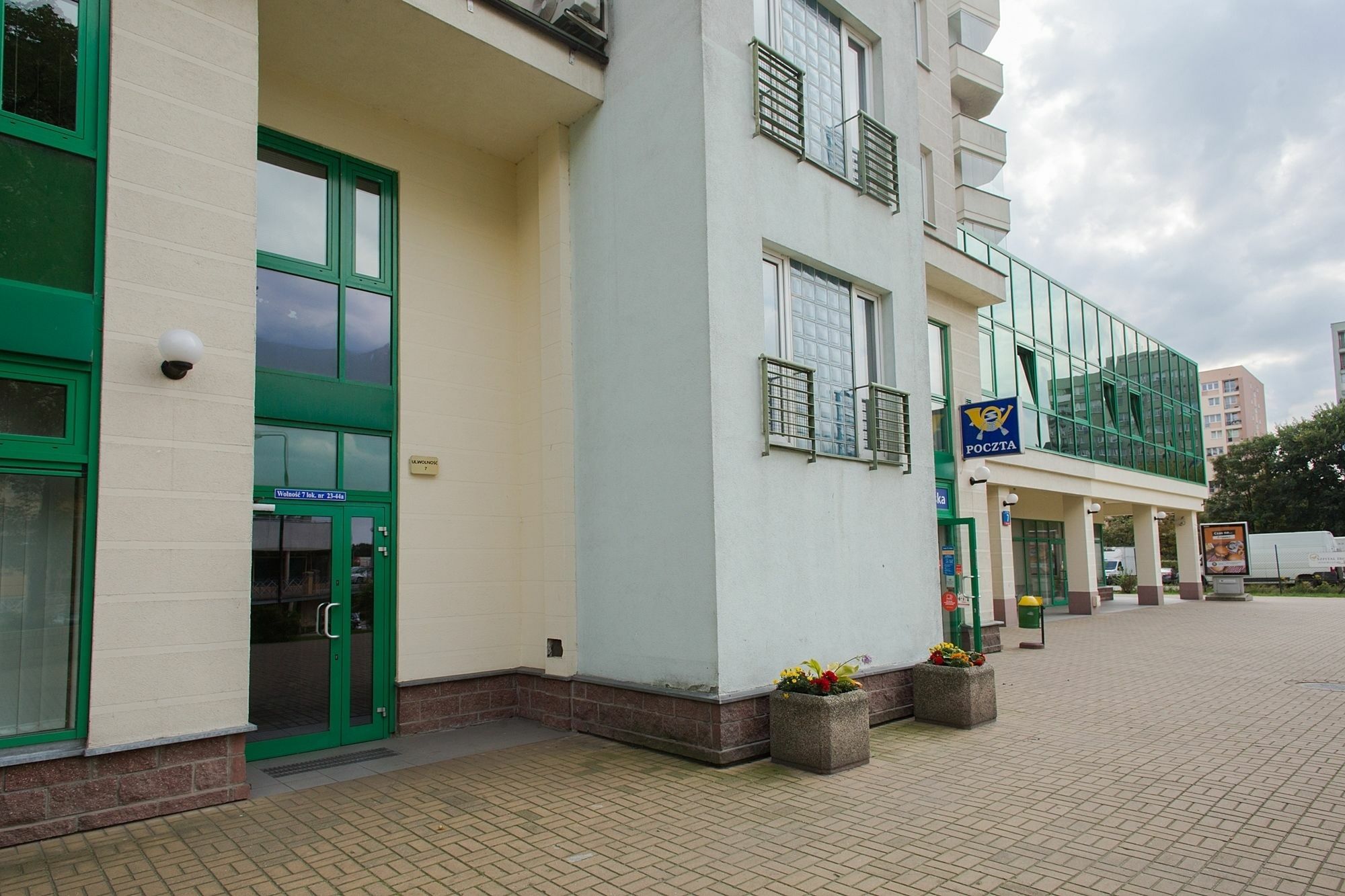 Shortstaypoland Wolnosc Varsavia Esterno foto